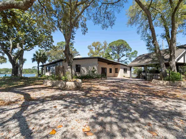 427 Vancouver St, Pensacola, FL 32507