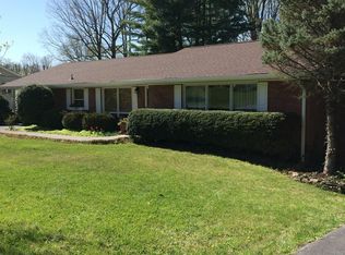 2313 Edgewood Ave, Elizabethton, TN 37643