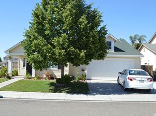 2501 Meadowgate Dr, Riverbank, CA 95367