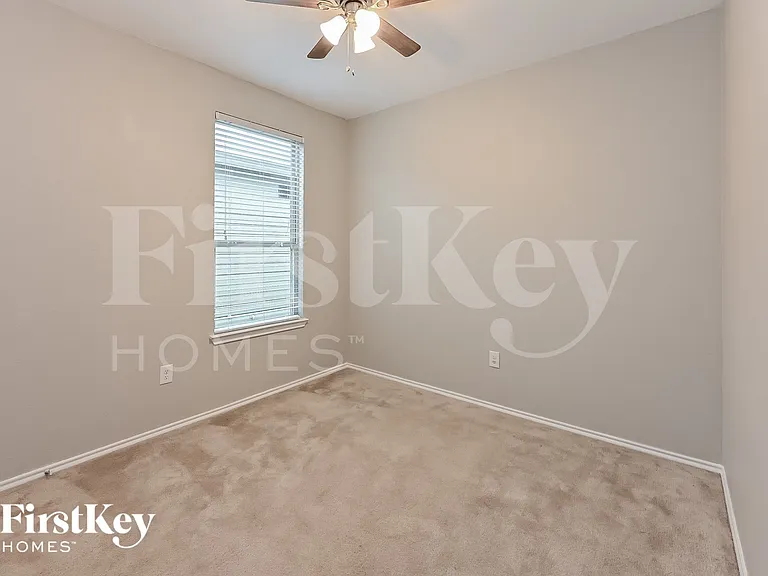 14711 Myrtle Point Dr — Photo 11