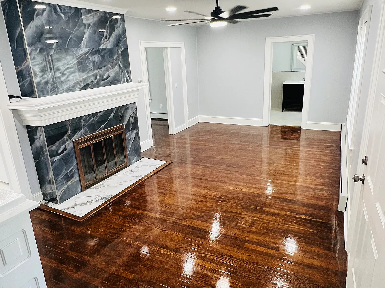 4 bed, 2.5 bath, 1624 sqft, $3,500 — Photo 2