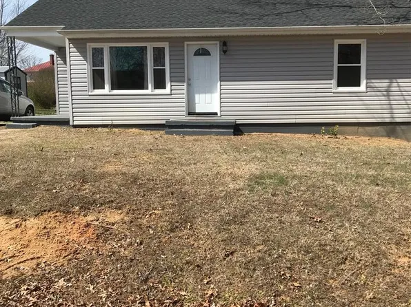 103 Charlotte Ave, Danville, VA 24541