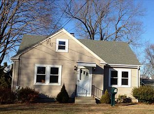 18 Canario Dr, Warren, RI 02885