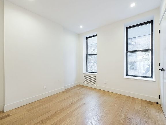 2nd image of 244 E 46th St #B