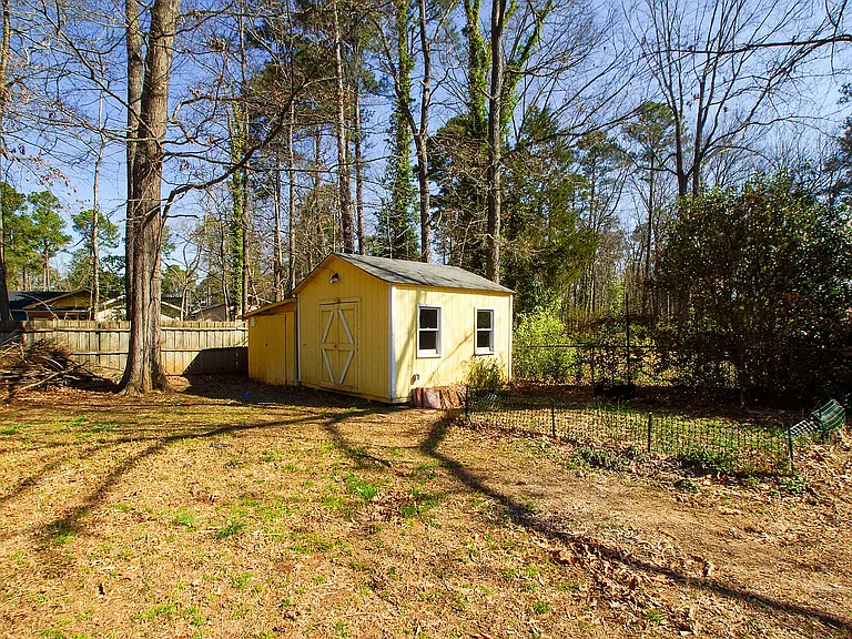 112 Emerald Cir — Photo 15