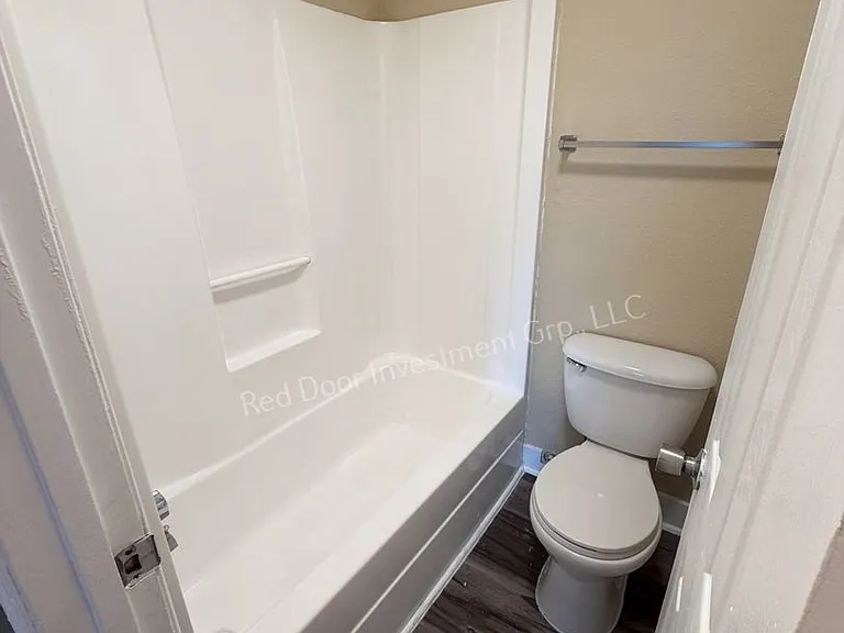 Walden Landing Apartments — Photo 40