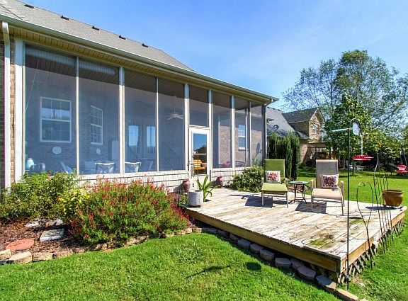 5th image of 1009 Proud Eagle Dr