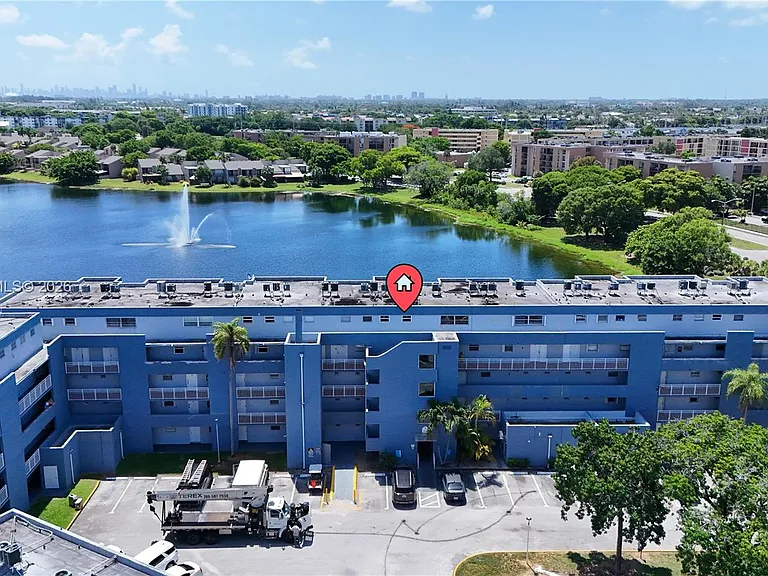 9351 Fontainebleau Blvd #B415 — Photo 30