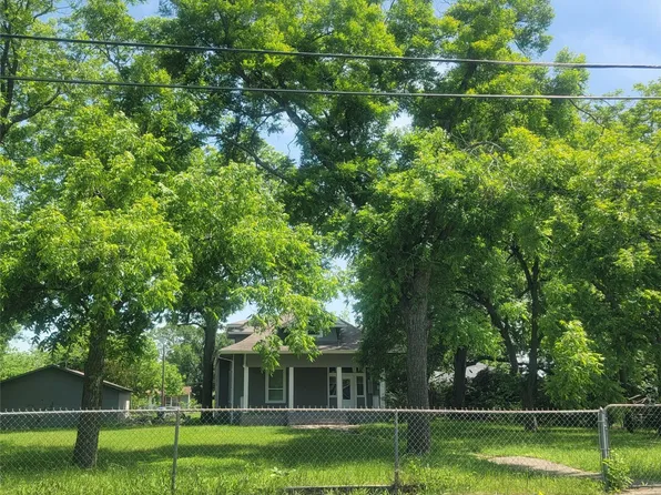 1325 W 13th Ave, Corsicana, TX 75110