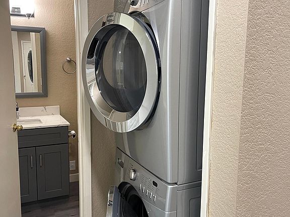 In unit washer and dryer