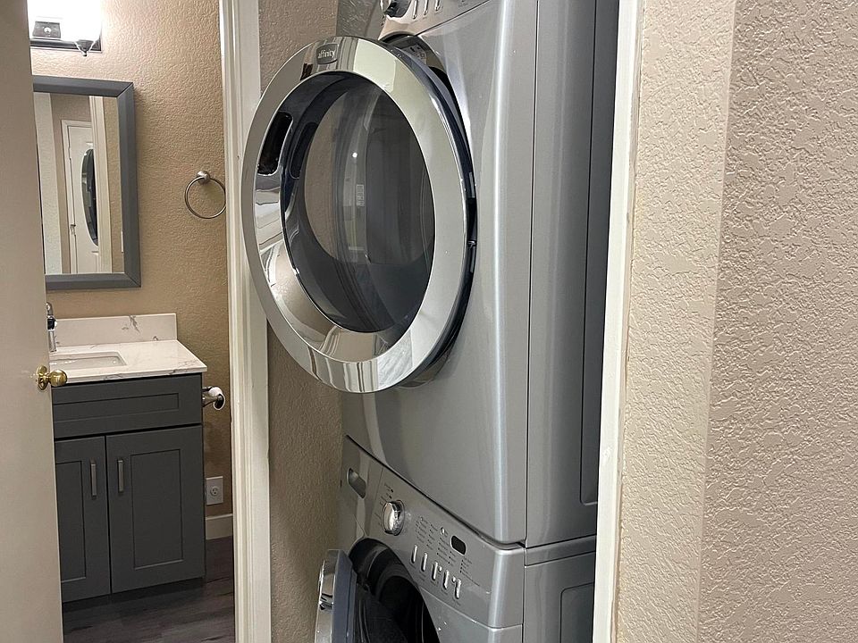 In unit washer and dryer