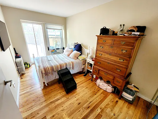 Rented by Brooklyn Property Group LLC | media 65