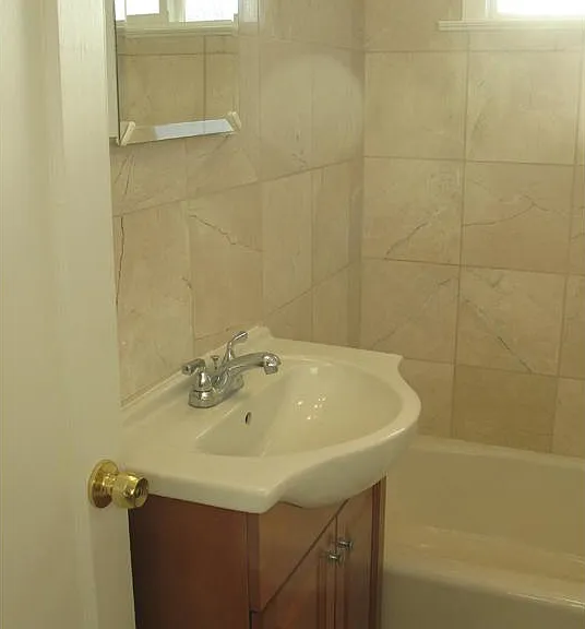 2548 Kent Dr — Photo 12