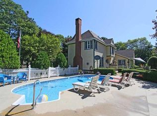2 Sand Hill Dr, Brunswick, ME 04011
