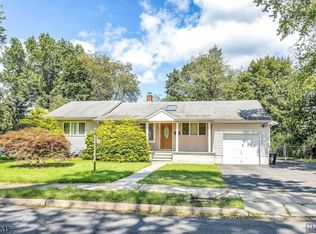 8 Michael Dr, Wayne, NJ 07470