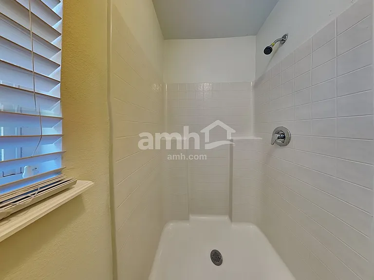 4618 Newbourne Way — Photo 11