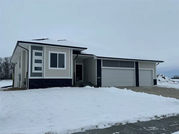 4533 Cartier Ave, Ames, IA 50014