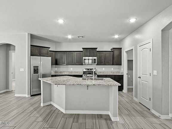 4th image of 4720 Marisabel Azcarate St