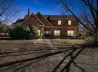 1231 Brown Rd, Longview, TX 75605