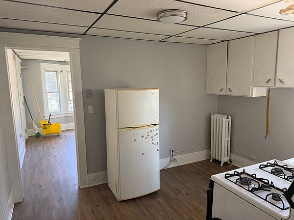 3rd image of 153 Winchester St APT 1