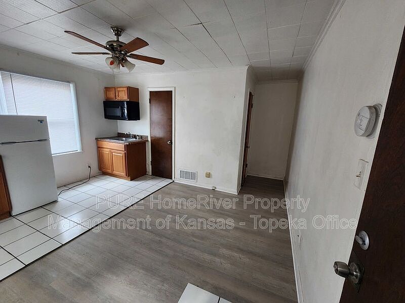 2nd image of 1239 SW Oakley Ave APT 2