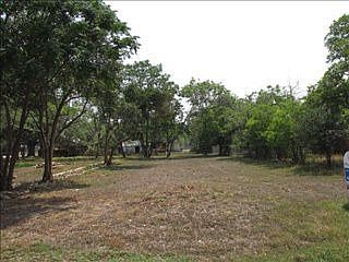 2nd image of 284 N Veramendi Ave