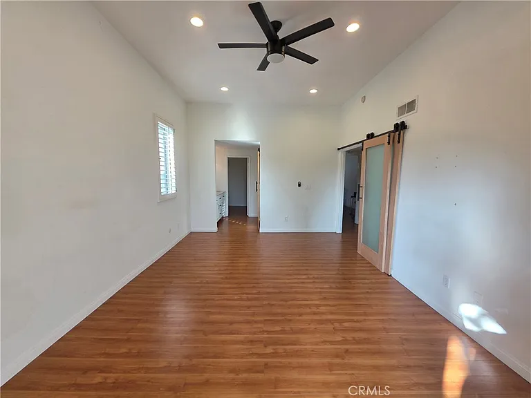 13963 Riverside Dr #13963 — Photo 20