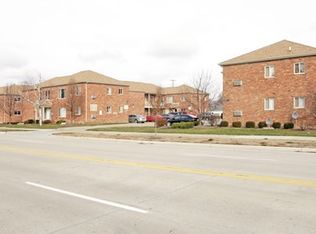 22735 E 9 Mile Rd APT 2, Saint Clair Shores, MI 48080