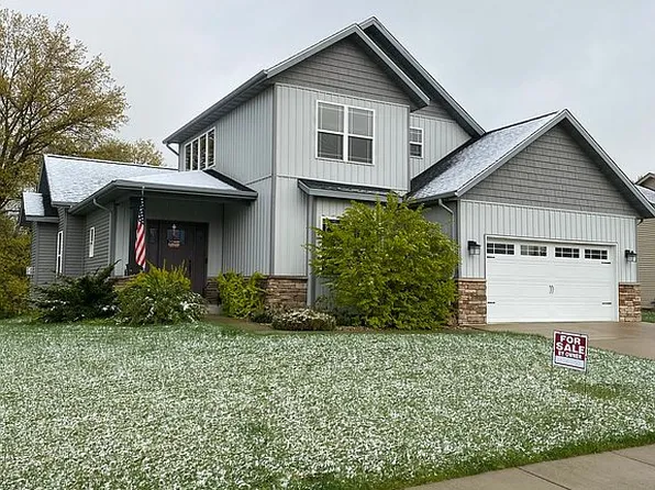 8836 Wheat Dr, Troy, IL 62294