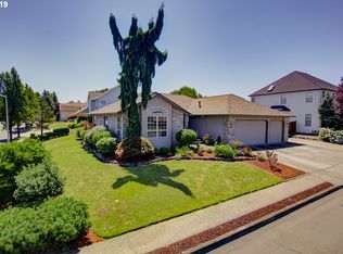 3908 SW Brittany Dr, Gresham, OR 97080