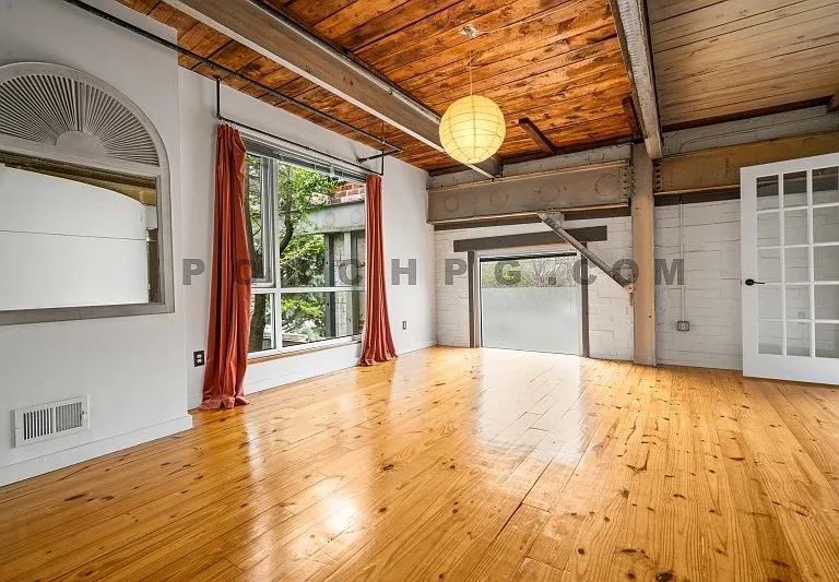 1661 La France St NE #228 — Photo 19