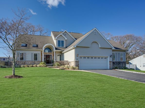 10 Wallace Ave Oakhurst Nj 07755 Zillow