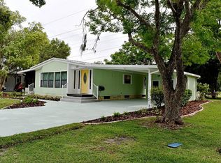 13 Robin Rd, Wildwood, FL 34785