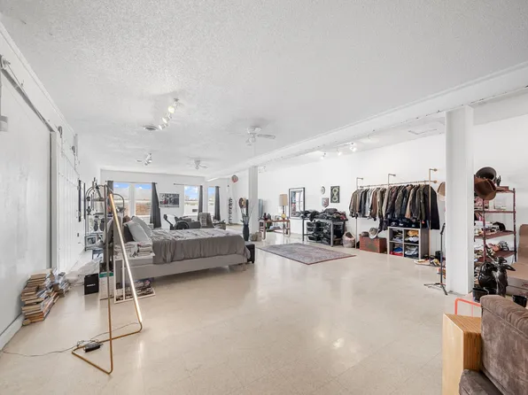 The Roscoe Apartments, 907 W Jefferson Blvd #C, Dallas, TX 75203