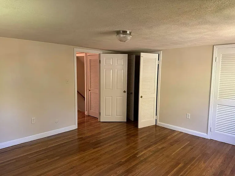 Upstairs bedroom #2