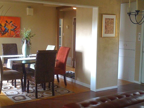 3rd image of 614 Brightwood Pl