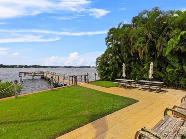 1915 SW Palm City Rd APT E, Stuart, FL 34994