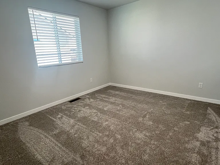6285 W Karpathos St — Photo 45