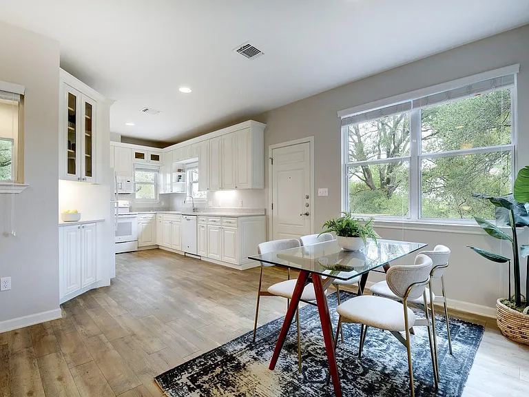 2330 Westforest Dr #B — Photo 6