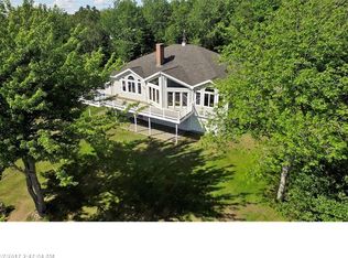 263 Putnam Dr, Harrington, ME 04643
