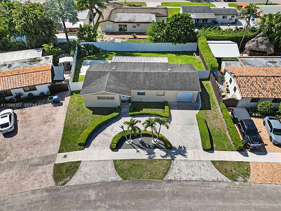 4th image of 8530 NW 179th St