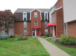 112 Heather Rdg #112, Shelton, CT 06484