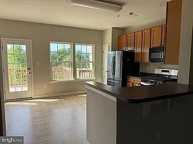 2029 Spring Run Cir — Photo 2