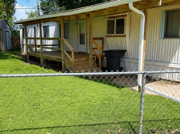 3700 Cornhusker Hwy Trailer 35B, Lincoln, NE 68504