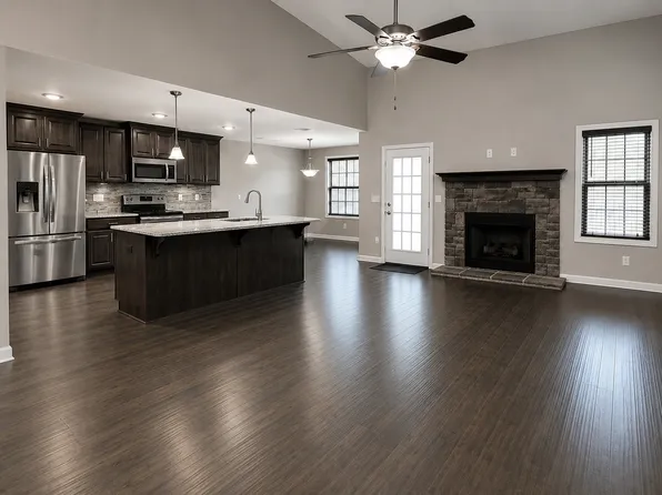 741 Tidwell Dr, Clarksville, TN 37042
