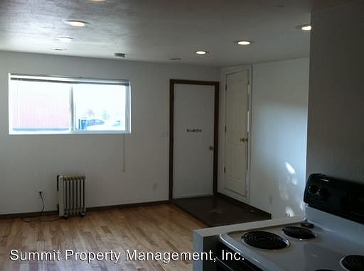 2nd image of 710 Mount Ave #B