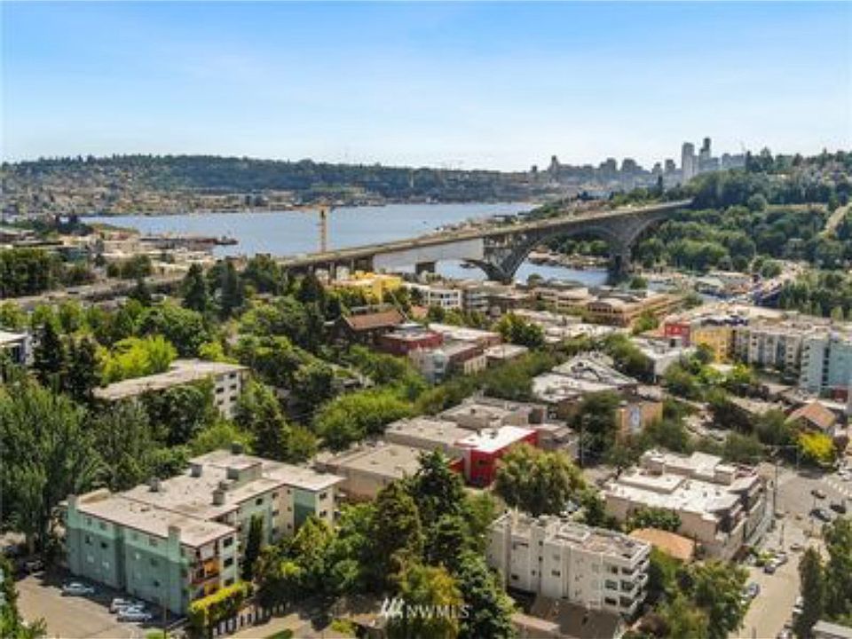 1st image of 3635 Fremont Ave N APT 301