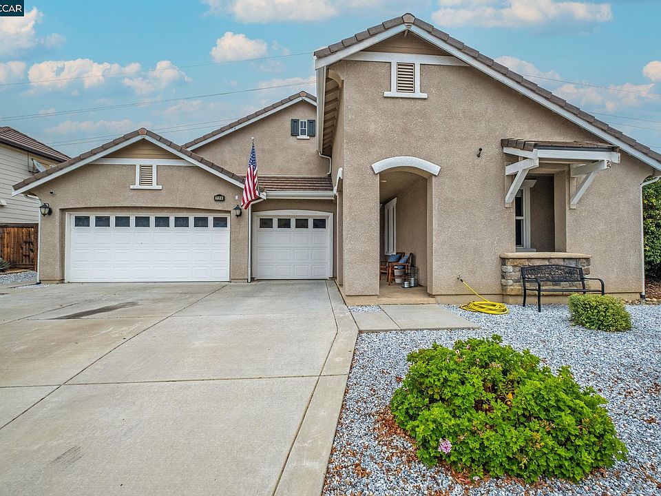 1st image of 720 Shumardi Oak Ct
