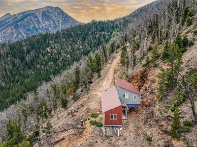Na Crown Point, Pony, MT, 59747
