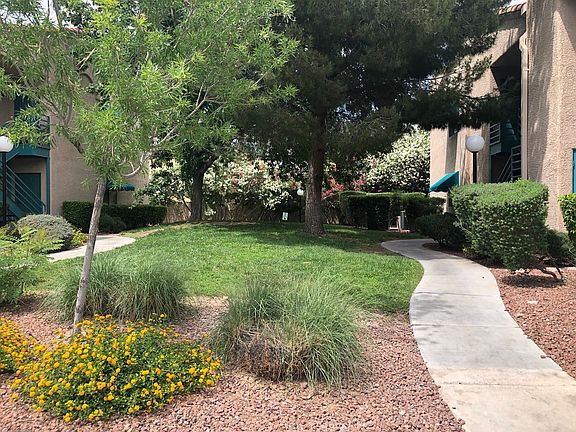 3rd image of 2220 Pinetop Ln Unit 201